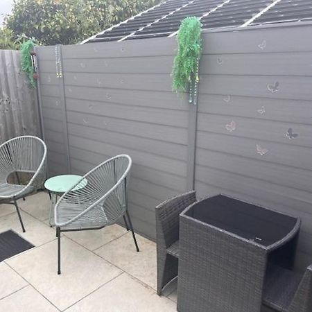 Ferienwohnung Crow Nest Barton on Sea Exterior foto